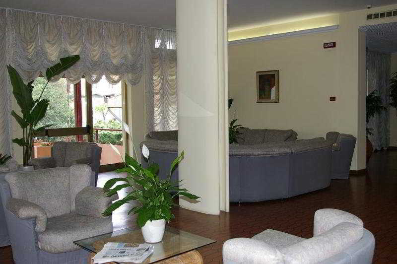 Hotel Gabrini Marina di Massa Luaran gambar