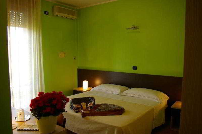 Hotel Gabrini Marina di Massa Luaran gambar